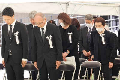 「今も無念でならない」　熊本地震8年　県庁で遺族ら追悼式典