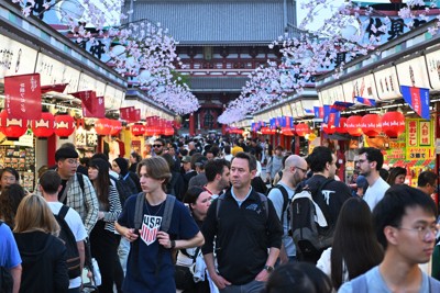 オーバーツーリズム、宿泊客偏り…課題山積　訪日外国人過去最多