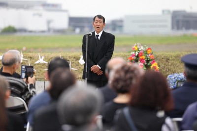 中華航空機事故から30年　慰霊式、犠牲者の冥福祈る