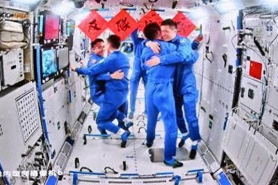 中国の有人宇宙船、ステーションとドッキング成功