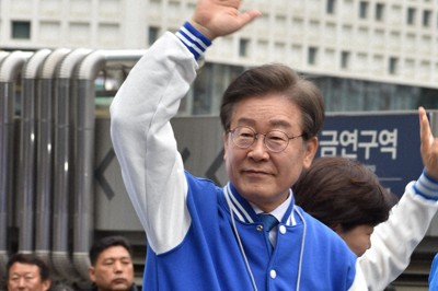 韓国野党代表「松本総務相は伊藤博文の子孫」　LINE問題巡り