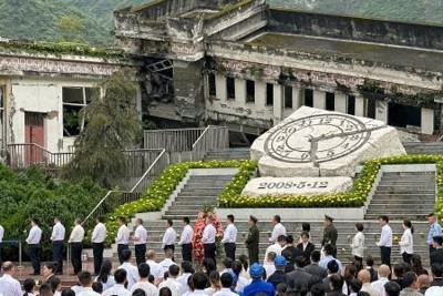 中国・四川大地震16年　抗議警戒する当局監視下で遺族が慰霊