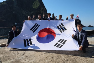 韓国の野党代表が竹島上陸　LINE問題など尹政権の対日政策に抗議