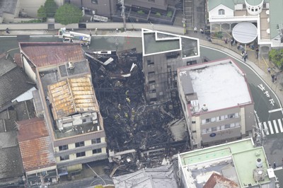 岐阜・下呂温泉街の飲食店で火災　3～4軒に延焼、けが人なし