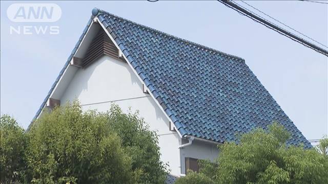 東大阪市で94歳の女性死亡 他殺か　くも膜下出血や骨折の痕も