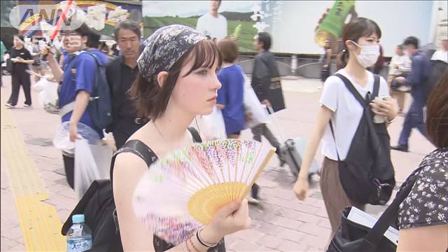 季節外れの暑さ 真夏日が続出　東京も今年初の30℃予想