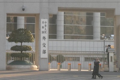 中国外務省「警察の初期判断は偶発的事件」　日本人母子刺傷事件