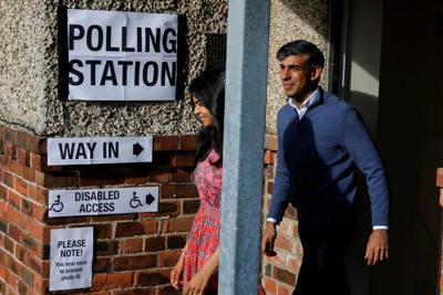 イギリス総選挙、投票始まる　労働党が14年ぶり政権奪還の見通し