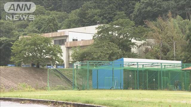 中学生に暴行・包丁で脅迫か　野球指導者の男を逮捕