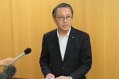 長崎県知事「時間ほしい」　収支報告書虚偽記入疑い　説明避ける