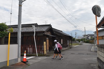 安全守るカーブミラー、倒れる事故相次ぐ　専門家「点検ルール必要」