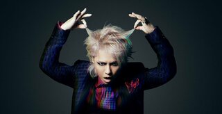 ＨＹＤＥさんのライブ　「本日猛暑日となりますので熱中症対策としてこまめな水分・塩分補給を」　ＳＮＳファンへ注意喚起