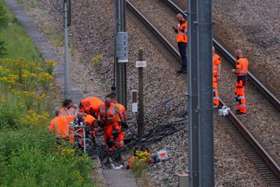 フランスで極左活動家を逮捕　高速鉄道放火との関連不明　AFP報道