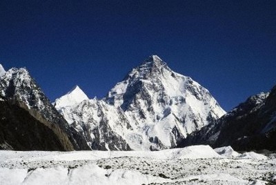 K2滑落の日本人クライマー2人、救助活動打ち切り　所属先が発表