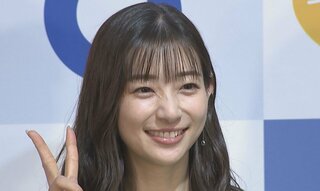 足立梨花さん　「１週間前から腹痛と闘ってます笑」　状況明かす　「『急性胃炎』と言われました」「まだ痛いです」