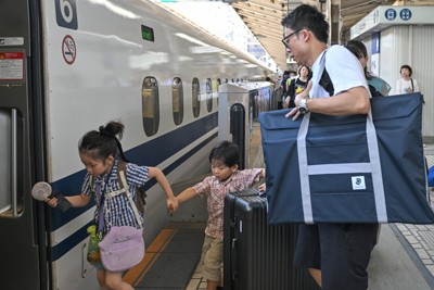 南海トラフ地震警戒の中、帰省ラッシュがピーク　予約キャンセルも