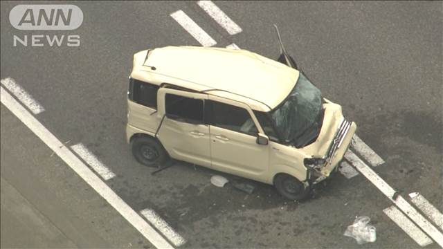 道央自動車道で衝突事故　2人が車外に投げ出される