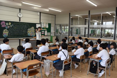 仮設プレハブ校舎で始業式　地震で被災6小学校の児童集う　輪島