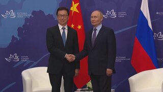 ロシア・プーチン大統領「東方経済フォーラム」で中国副主席と会談　両国の連携アピール