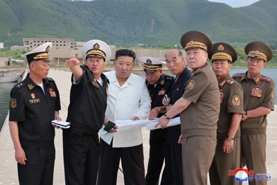 金正恩氏、新海軍基地予定地で現地指導「現代化、多機能化が鍵」