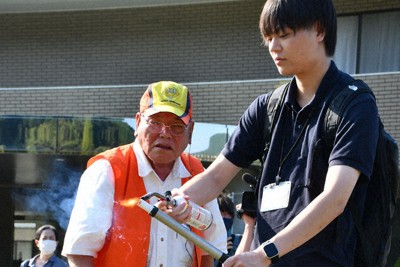 花火や漁網で「撃退」　サル被害続出で市町村担当者らが研修　福岡