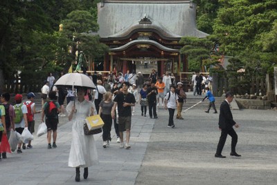 鶴岡八幡宮でやぶさめ練習中に落馬　男性が重傷　16日の神事中止