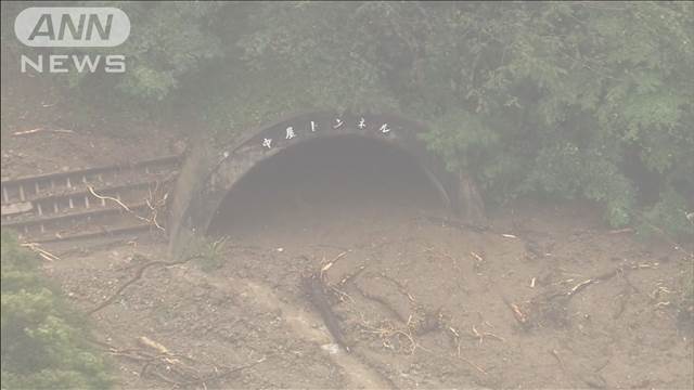 石川・輪島市 復旧作業中に土砂崩れ　トンネルで5人不明 捜索続く