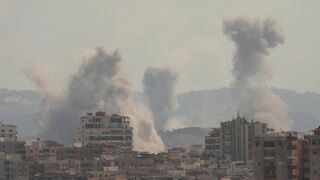 イスラエル軍がレバノン南部を大規模攻撃　50人死亡　攻撃範囲広げ情勢悪化　