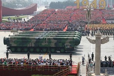 中国、軍事演習でICBM発射　太平洋に落下、模擬弾頭を搭載