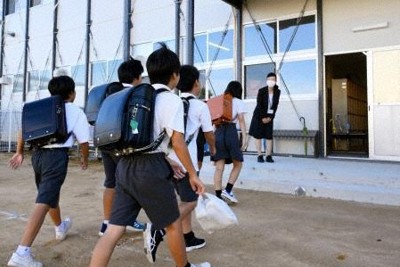 能登豪雨で休校だった石川・輪島で学校再開　笑顔広がる