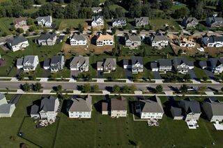 米新築住宅販売、８月は4.7％減少－買い手はローン金利の低下待ち