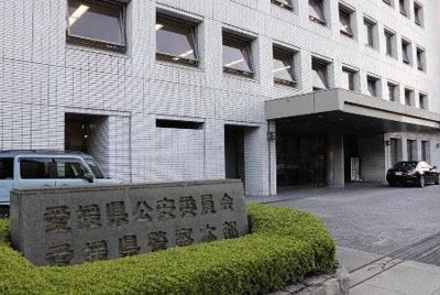 住宅火災で2人死亡　住人の親子か、1人けが　愛媛・内子