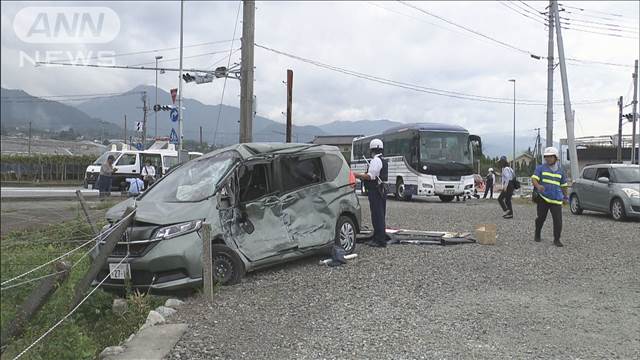 高速バスと乗用車が衝突　0歳児と子ども2人を含む家族5人が搬送　山梨・笛吹市