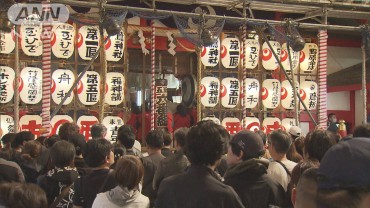 冬の訪れ告げる「酉の市」始まる　東京・浅草