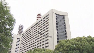 東京・府中市議会議員の男逮捕　男性に睡眠薬飲ませわいせつか