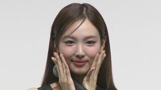 【TWICE NAYEON】ノリノリで超能力披露「人様にお見せするものではない」