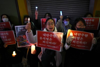 「民衆の権利を奪う暴挙」　大阪で韓国大統領に退陣求める街頭活動