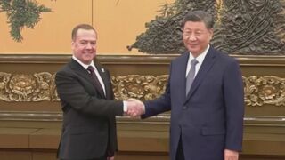 ロシアのメドベージェフ前大統領 中国訪問で習近平国家主席と会談　ウクライナ情勢など協議